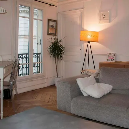 Apt For 4 With Balcony In The Heart Of Paris * Παρίσι