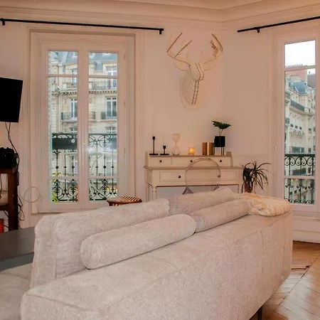 Apt For 4 With Balcony In The Heart Of Paris Διαμέρισμα Παρίσι